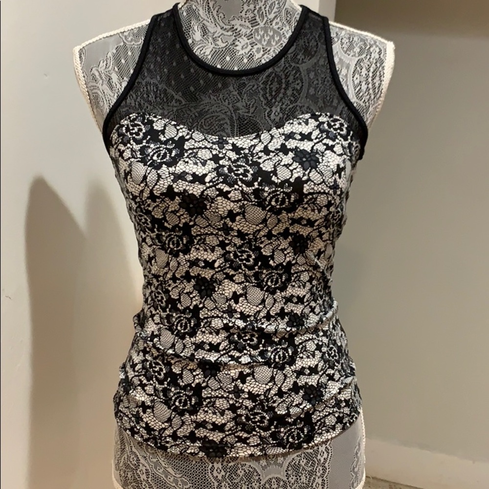Guess 🌹 tank tops